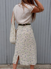 Charger l'image dans la galerie, Ensemble vintage Milène - Chemise et jupe en Lin fleuri. Taille S, 36, 38. Made in France. Cyrillus.
