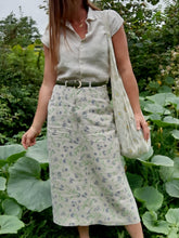 Charger l'image dans la galerie, Ensemble vintage Milène - Chemise et jupe en Lin fleuri. Taille S, 36, 38. Made in France. Cyrillus.