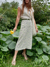 Charger l'image dans la galerie, Ensemble vintage Milène - Chemise et jupe en Lin fleuri. Taille S, 36, 38. Made in France. Cyrillus.