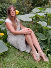 Charger l'image dans la galerie, Ensemble vintage Milène - Chemise et jupe en Lin fleuri. Taille S, 36, 38. Made in France. Cyrillus.