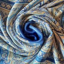Charger l'image dans la galerie, Foulard vintage Coralie - Rotary International. 84 x 88