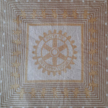 Charger l'image dans la galerie, Foulard vintage Sophie - Rotary beige - 85 × 87