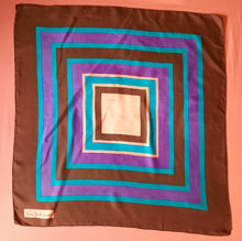 Charger l'image dans la galerie, Carré vintage Emma - Color Block. Yves Saint Laurent - 82 x 82