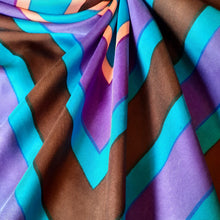 Charger l'image dans la galerie, Carré vintage Emma - Color Block. Yves Saint Laurent - 82 x 82