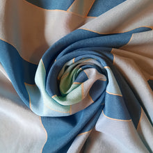 Charger l'image dans la galerie, Foulard vintage Mélia - Love - Bleu 73 x 73
