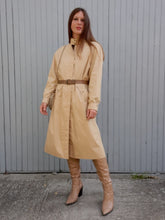 Charger l'image dans la galerie, Trench-coat vintage Louise - Beige miel. Taille M, 38, 40. Made in France