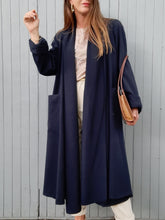 Charger l'image dans la galerie, Veste longue vintage Isadora - Drapé bleu marine. Ample. Taille XXL, 44, 46. Made in France