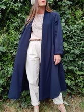 Charger l'image dans la galerie, Veste longue vintage Isadora - Drapé bleu marine. Ample. Taille XXL, 44, 46. Made in France