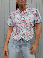 Charger l'image dans la galerie, Chemisier vintage Charlène -En coton fleuri. Taille M, 38, 40. Made in France