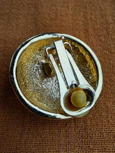 Charger l'image dans la galerie, Boucles d'oreilles anciennes Vanessa - Pâte de verre à clips.