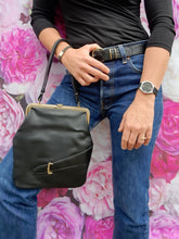 Charger l'image dans la galerie, Sac vintage Amandine - Fourre-tout noir.