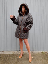 Charger l'image dans la galerie, Manteau matelassé Cindy - Fourrure synthétique marron. Taille XL, 42, 44