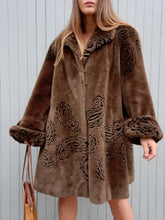 Charger l'image dans la galerie, Manteau vintage Véronika - Fourrure synthétique. Imprimé cachemire. Taille XXL, 44, 46. Made in France Made in France.