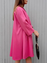 Charger l'image dans la galerie, Manteau vintage Solveig - Laine rose, oversize. Taille M, L, 38, 40, 42