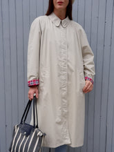 Charger l'image dans la galerie, Trench-coat vintage Annie - Chipie beige. Taille L, 40, 42. Fabriqué en France