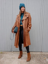 Charger l'image dans la galerie, Trench-coat vintage Éve - Cuir marron. Fermeture croisée. Taille XL, 42, 44.