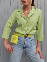 Charger l'image dans la galerie, Chemisier vintage Marielle - Soie vert Anis. Taille M, 38, 40
