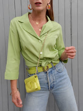 Charger l'image dans la galerie, Chemisier vintage Marielle - Soie vert Anis. Taille M, 38, 40