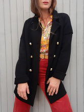 Charger l'image dans la galerie, Cardigan vintage Daphné - Sonia Rykiel noir à boutons dorés. Taille L, 40, 42. Laine de mérinos