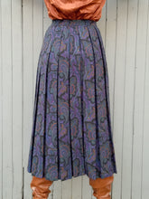 Charger l'image dans la galerie, Jupe vintage Jade - Imprimé Cachemire. Taille S ou 36, 38. Made in France. Plissée