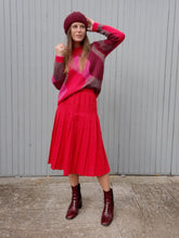 Charger l'image dans la galerie, Jupe vintage Molly. Plissée rouge. Longueur midi. Taille L, 40, 42. Made in France