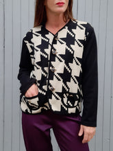 Charger l'image dans la galerie, Gilet vintage Félicie - Imprimé pied-de-coq. Taille XXL, 44, 46. Made in France