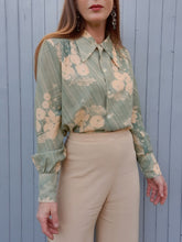Charger l'image dans la galerie, Chemisier vintage Claudia - Fleuri. Col pelle à tarte. Taille S, 36, 38.