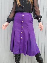 Charger l'image dans la galerie, Jupe plissée vintage Lou - Boutonnée. Laine violette. Taille S, 36, 38. Made in France. Céline Soria