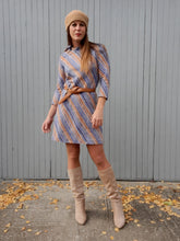 Charger l'image dans la galerie, Robe vintage Josiane - Rayures abstraites. Taille S, 36, 38. 3 Suisses. Made in France