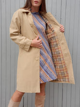 Charger l'image dans la galerie, Trench-Coat vintage Lola - Beige. Taille S, 36, 38. Made in France