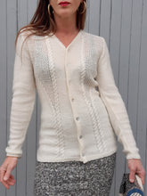 Charger l'image dans la galerie, Cardigan vintage Flavie - Maille ajourée et torsadée. Taille S, 36, 38.