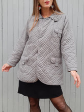 Charger l'image dans la galerie, Veste vintage matelassée grise - Pierre Balmain. Taille L, 40, 42.