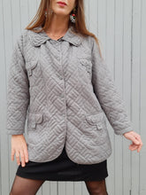 Charger l'image dans la galerie, Veste vintage matelassée grise - Pierre Balmain. Taille L, 40, 42.