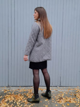 Charger l'image dans la galerie, Veste vintage matelassée grise - Pierre Balmain. Taille L, 40, 42.