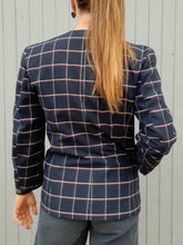 Charger l'image dans la galerie, Blazer vintage Phoebe - Bleu marine à carreaux. Taille M, 38, 40. Made in France.