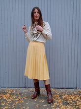 Charger l'image dans la galerie, Jupe vintage Téssy - Plissée jaune. Taille L, 40, 42. Weinberg. Made in France