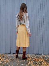 Charger l'image dans la galerie, Jupe vintage Téssy - Plissée jaune. Taille L, 40, 42. Weinberg. Made in France