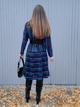 Charger l'image dans la galerie, Robe vintage Ollie - Plissée bleue. Taille M, 38, 40. Jean Biolay Paris. Made in France.