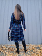 Charger l'image dans la galerie, Robe vintage Ollie - Plissée bleue. Taille M, 38, 40. Jean Biolay Paris. Made in France.