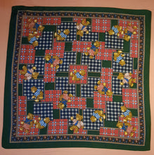 Charger l'image dans la galerie, Foulard vintage Pimprenelle - Imprimé fantaisie ours. 87 x 87.