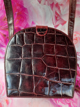 Charger l'image dans la galerie, Sac vintage Margot - Cuir Bordeaux rigide.