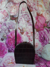 Charger l'image dans la galerie, Sac vintage Margot - Cuir Bordeaux rigide.