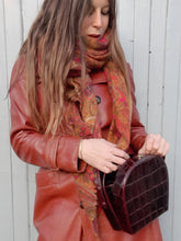 Charger l'image dans la galerie, Sac vintage Margot - Cuir Bordeaux rigide.