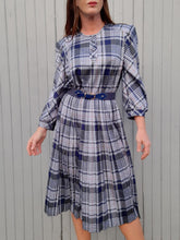 Charger l'image dans la galerie, Robe vintage Carine - Plissée à Carreaux. Taille M, 38, 40. Huguet. Made in France
