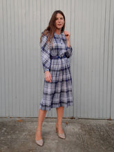 Charger l'image dans la galerie, Robe vintage Carine - Plissée à Carreaux. Taille M, 38, 40. Huguet. Made in France