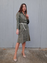 Charger l'image dans la galerie, Robe vintage Aglaë - Verte et beige mouchetée. Taille L, 40, 42. Sora Couture.