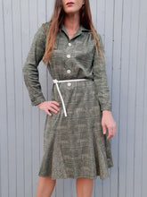 Charger l'image dans la galerie, Robe vintage Aglaë - Verte et beige mouchetée. Taille L, 40, 42. Sora Couture.