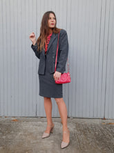 Charger l'image dans la galerie, Ensemble vintage Yolaine - Veste et jupe crayon grise à rayures. Taille S, 36, 38. Made in France