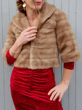 Charger l'image dans la galerie, Boléro / Veste vintage Chloé- Fourrure synthétique marron. Taille S, 36, 38. Made in France.