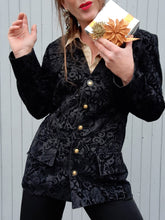 Charger l'image dans la galerie, Blazer vintage Loa - Imprimé floral en velours noir. Taille M, 38, 40. Made in France